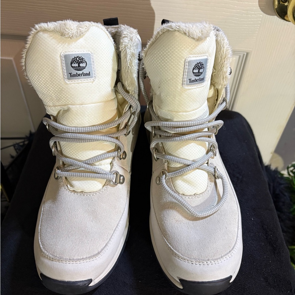 Timberland Beige Winter Boots